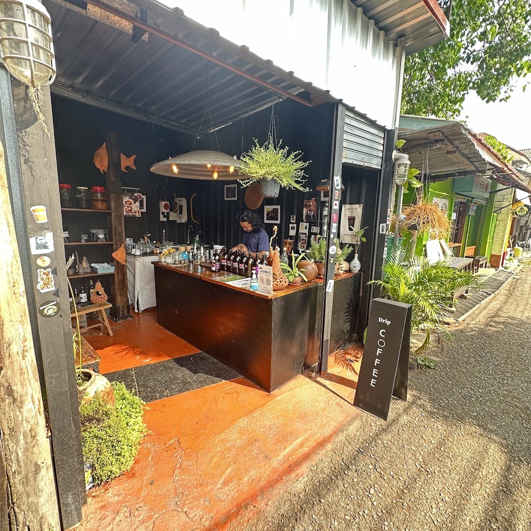 AREA 27 - Image 1