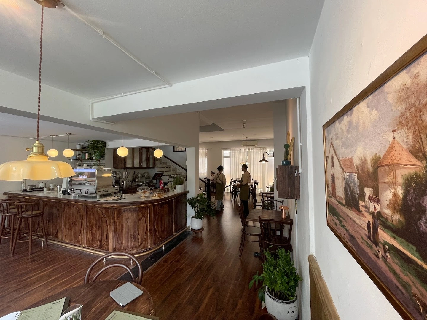 À La Main Café - Image 1