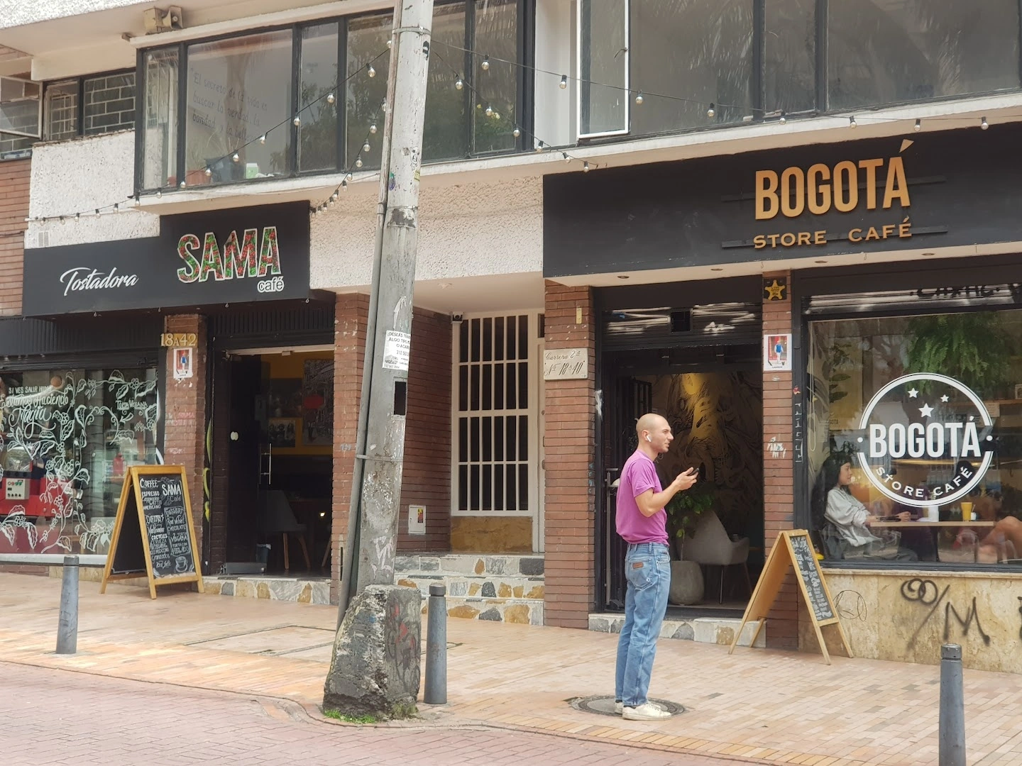 Bogotá Store Café - Image 1
