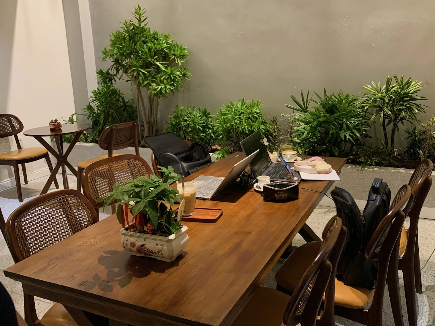 LeCafe Roastery - Image 1