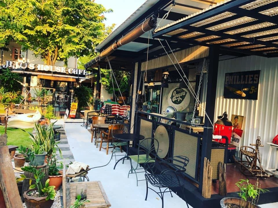 Ju Ju’s House Cafe - Image 1