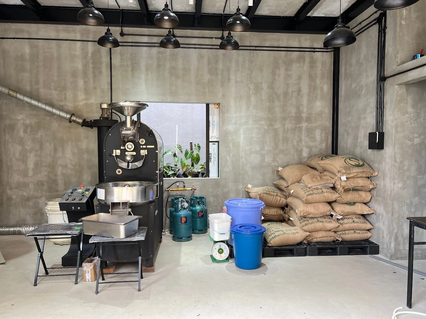 Bucep Coffee Roastery Hoà Xuân - Image 1