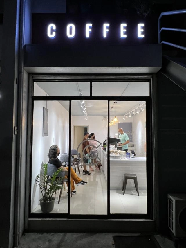 Coze Coffee - Image 1