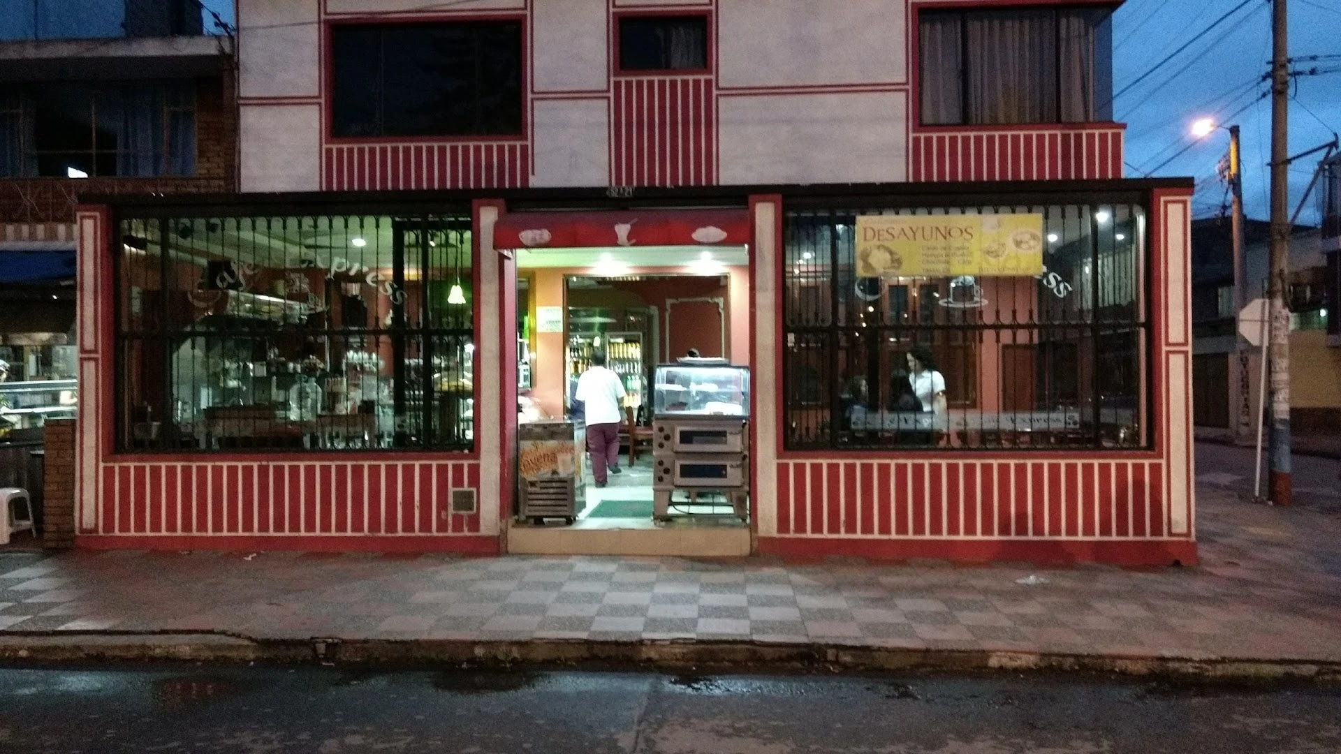 Aroma & Café - Image 1