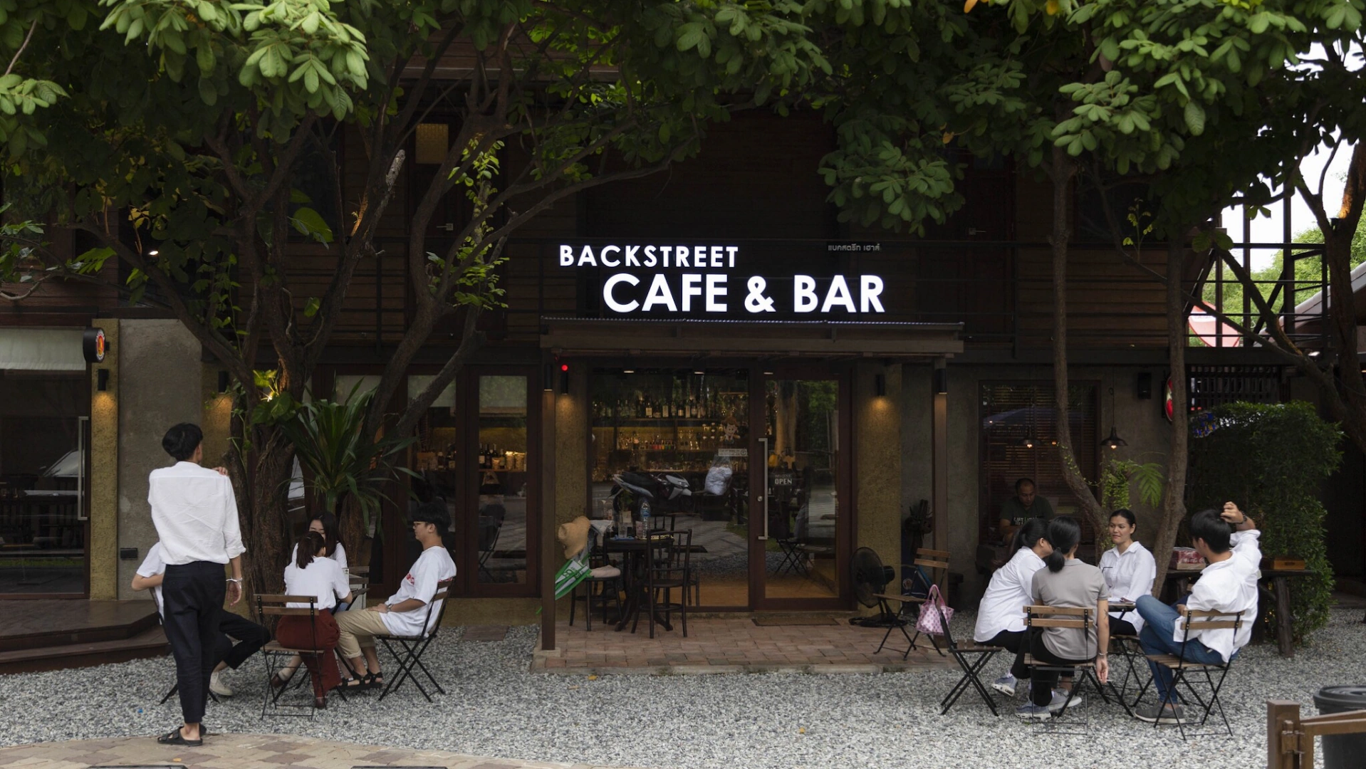 Backstreet House Pattaya - Image 1