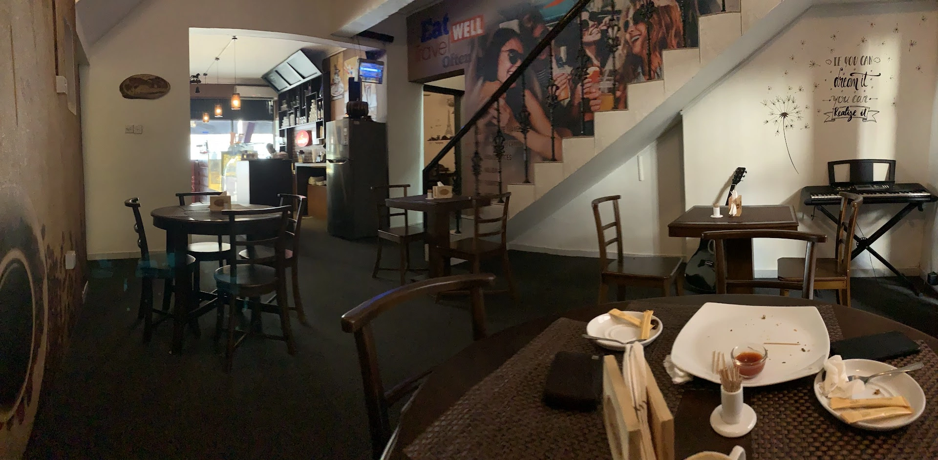 Café La Defense - Image 1