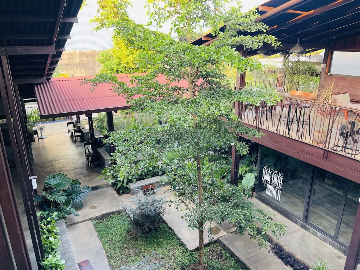 Xã Cafe - Image 1