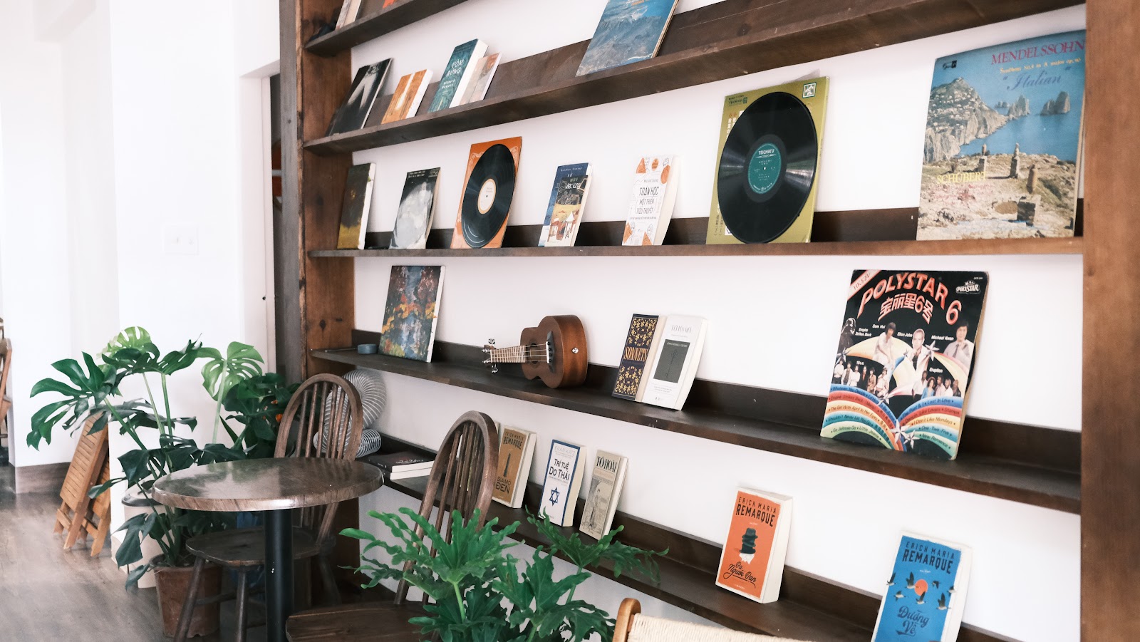 a room for lost things - slow bar - coffee - Image 1