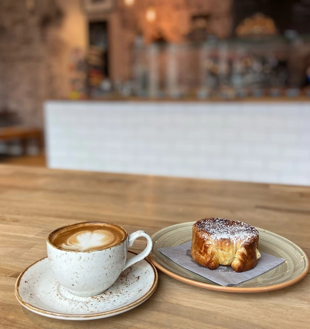 Via Caffe - Image 1
