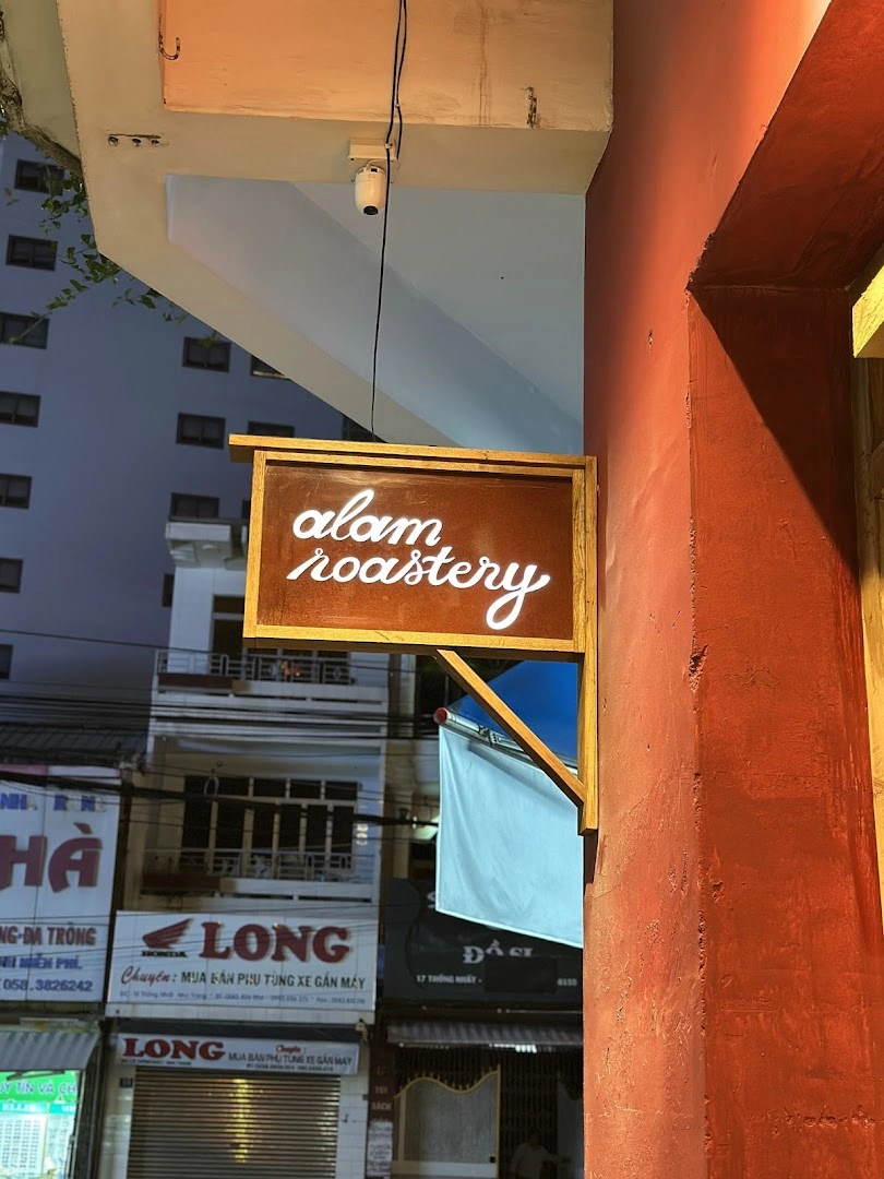 Alam Coffee Roastery - Dam Market - Image 1