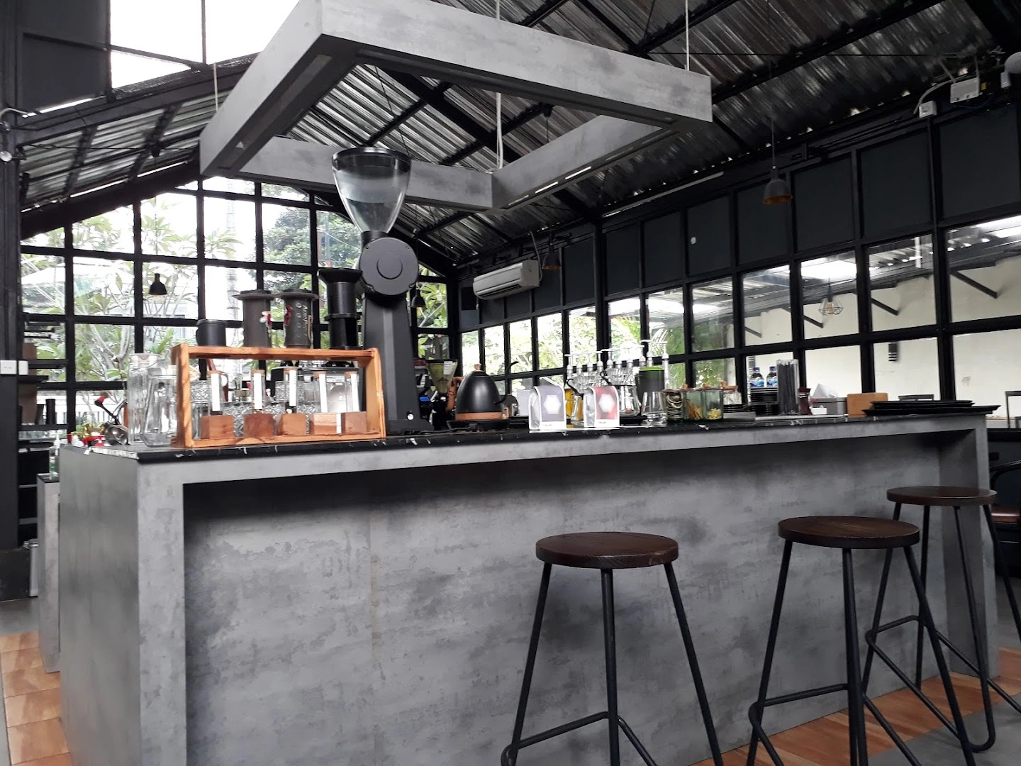 Kemari Coffee & space jakal - Image 1