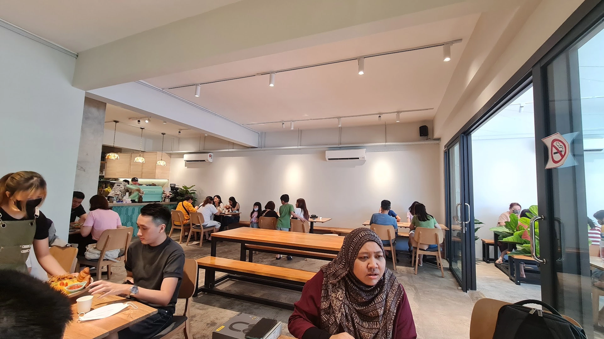 Tiffz Coffee Gallery - Bayan Baru - Image 1