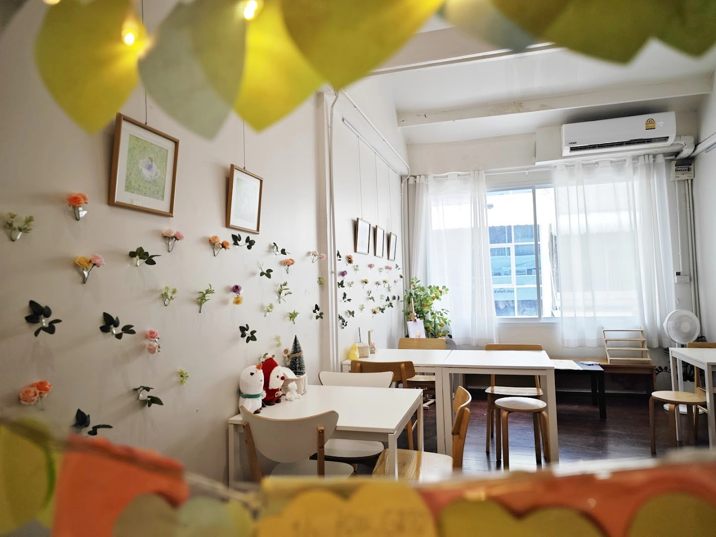 TAKEaZIZZ Cafe - Image 1