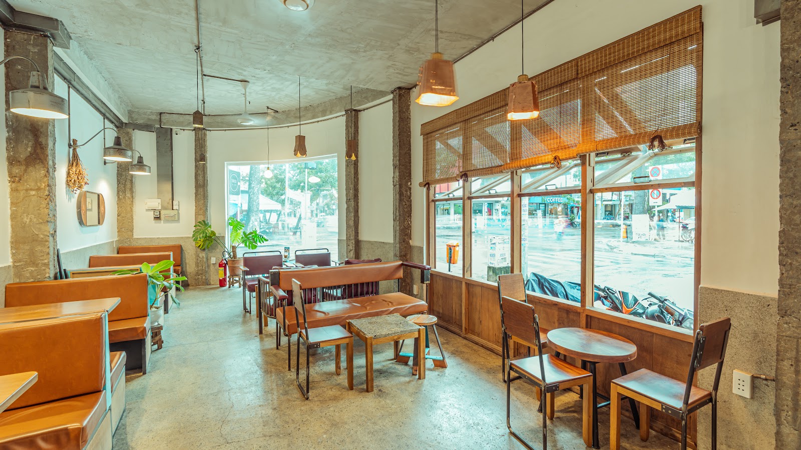 Touch Saigon Cafe - Image 1