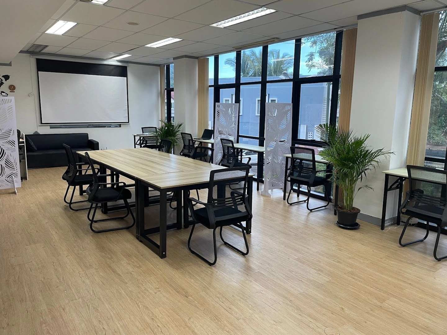 DAO Coworking SPACE - Image 1