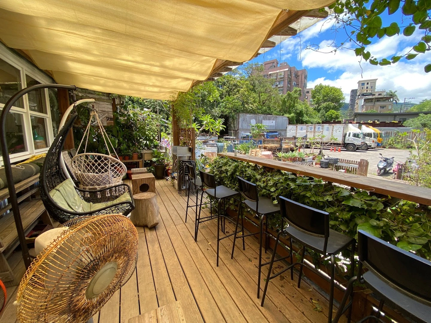珈琲家 coffee & roastery - Image 1