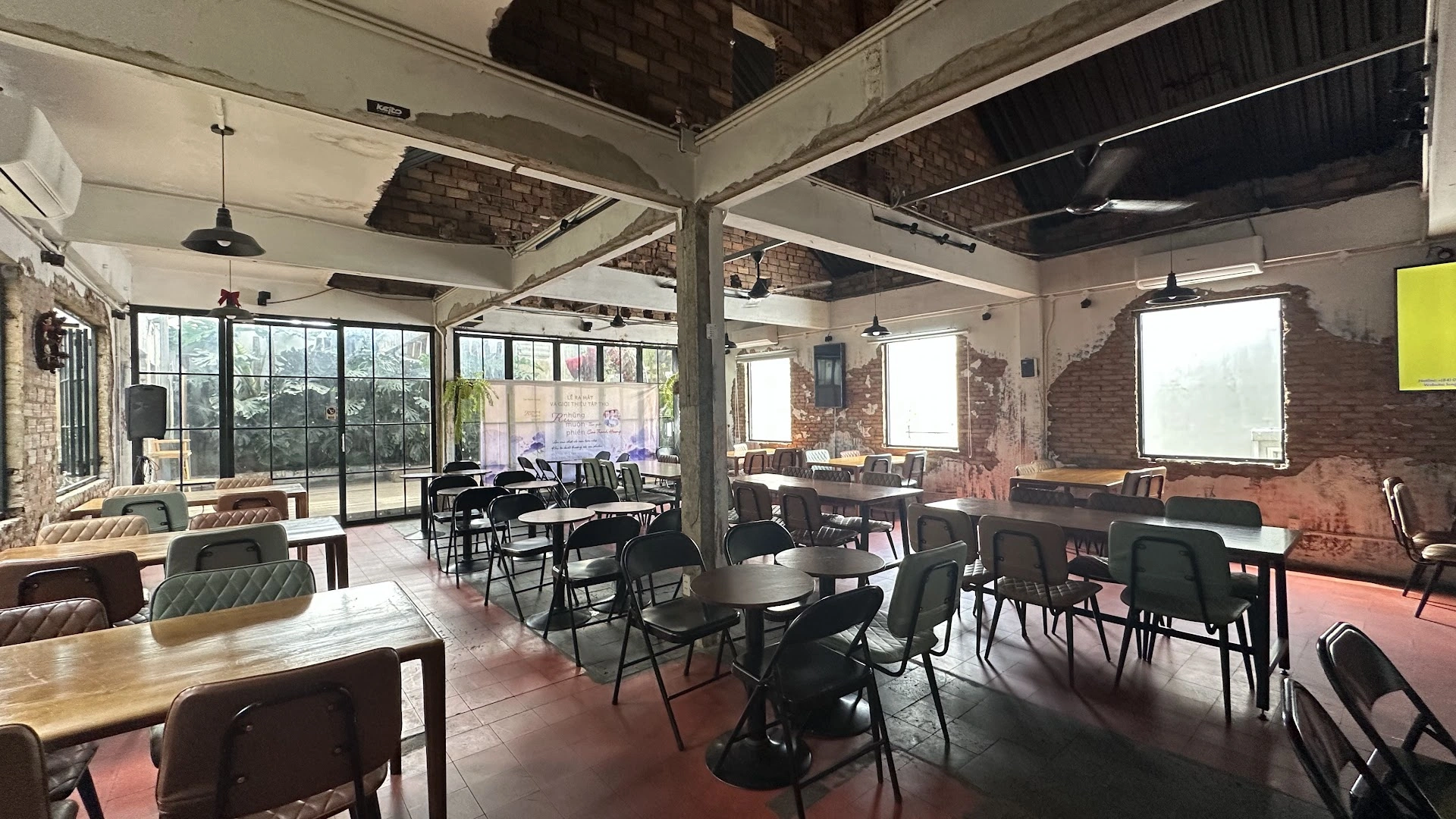 The Little Bean Coffee - Cao Thắng - Image 1