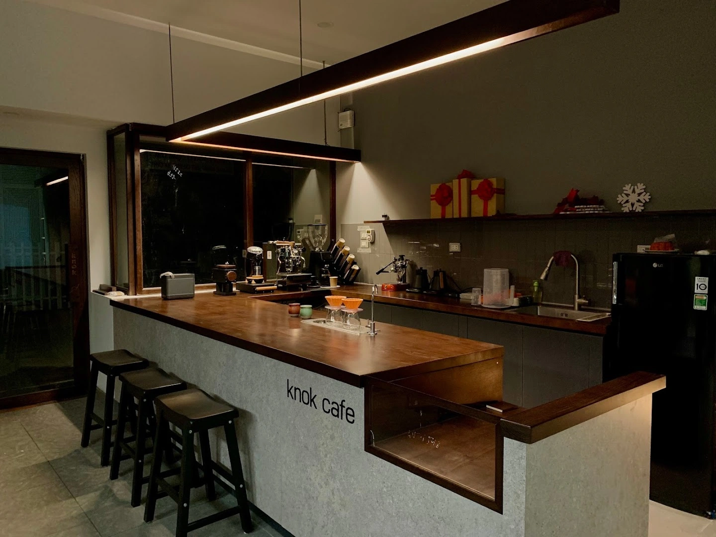 Knok Cafe - Image 1