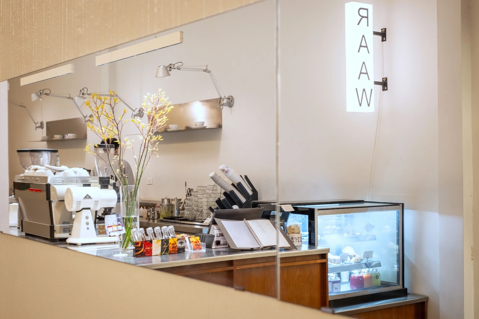 RAAW Coffee hàng buồm - Image 1