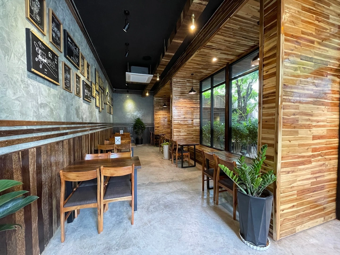 Rosie Coffee And bakery - Image 1