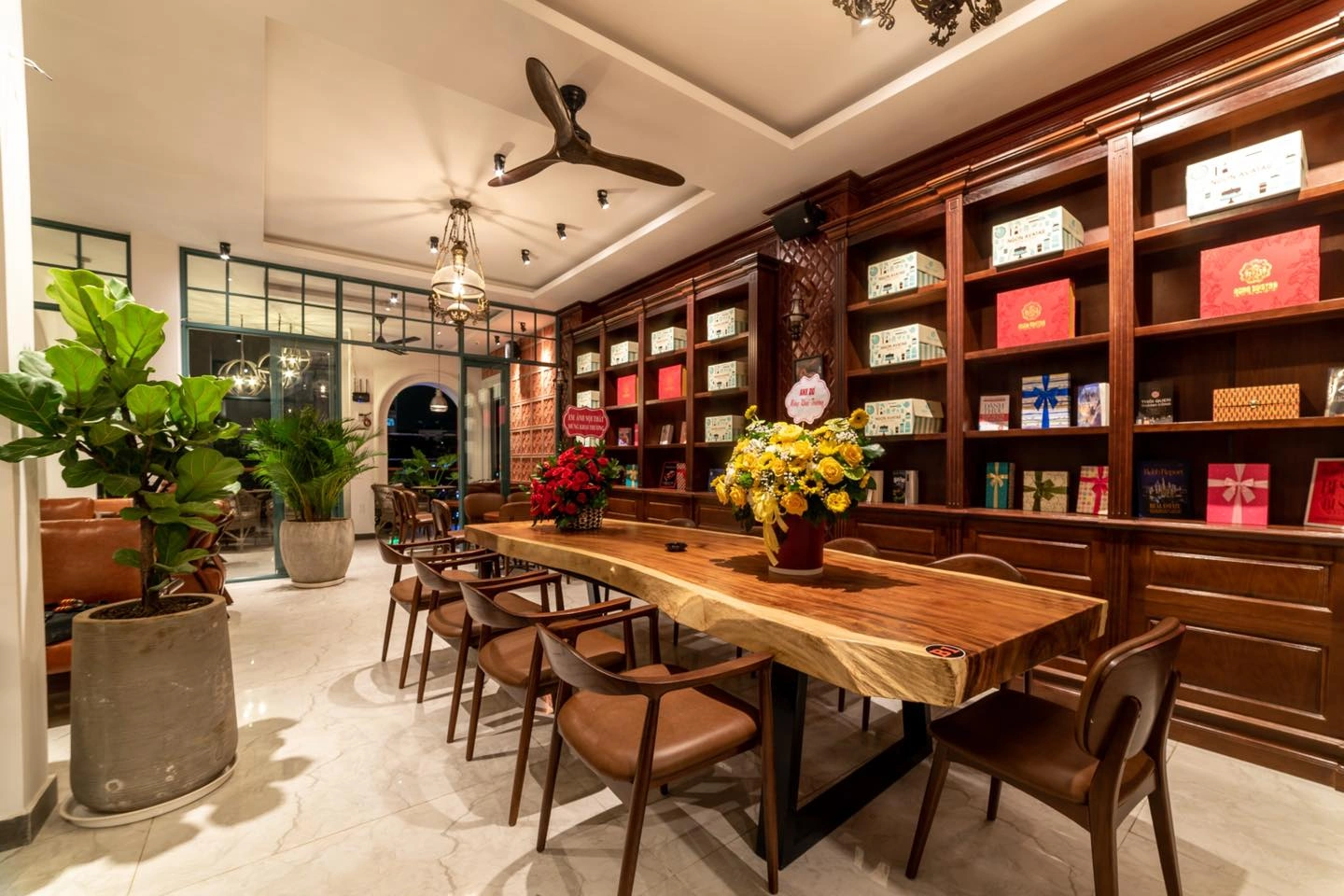 Ngon Avatar Cafe - Image 1