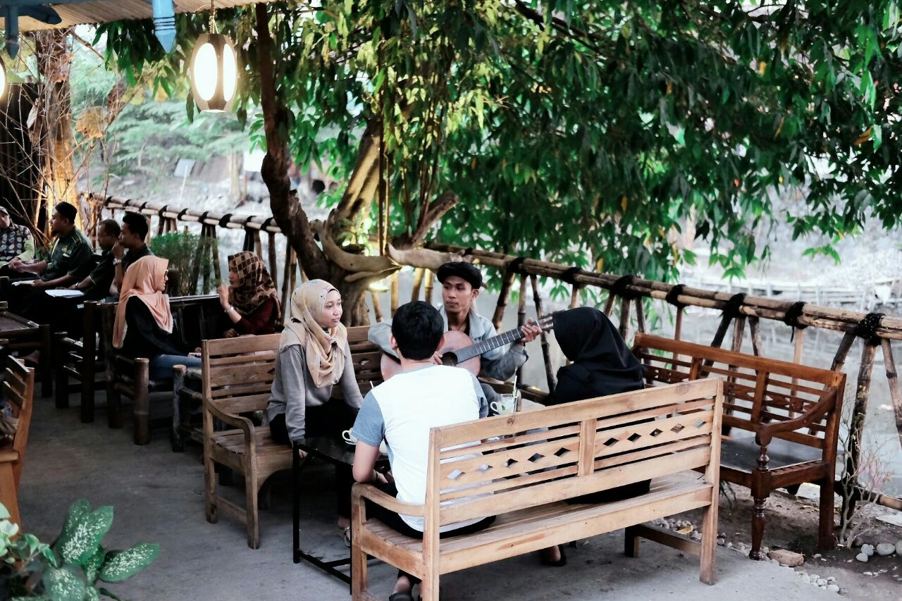 Wande Kopi Gallery - Image 1