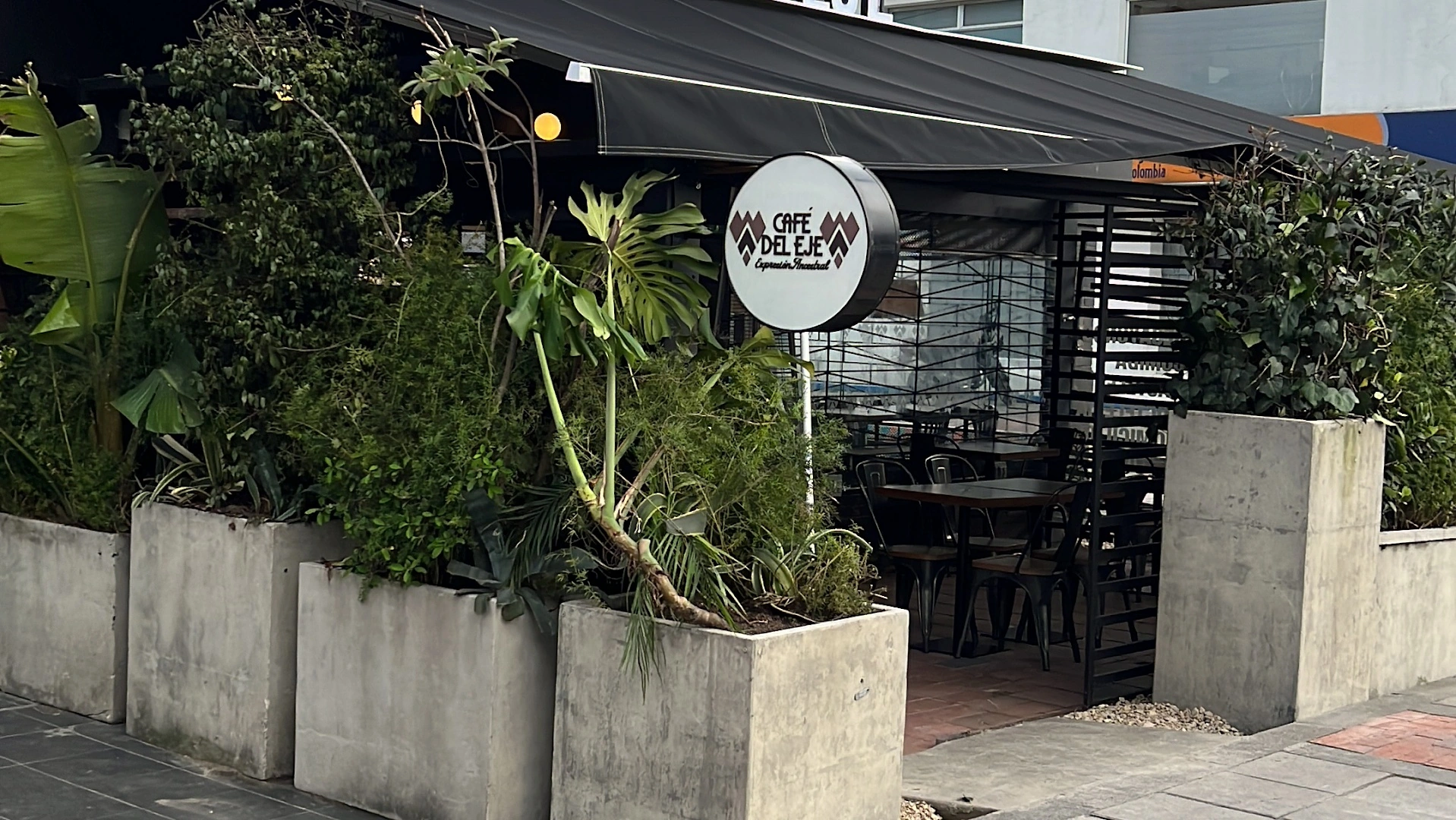 Café Del Eje - Image 1