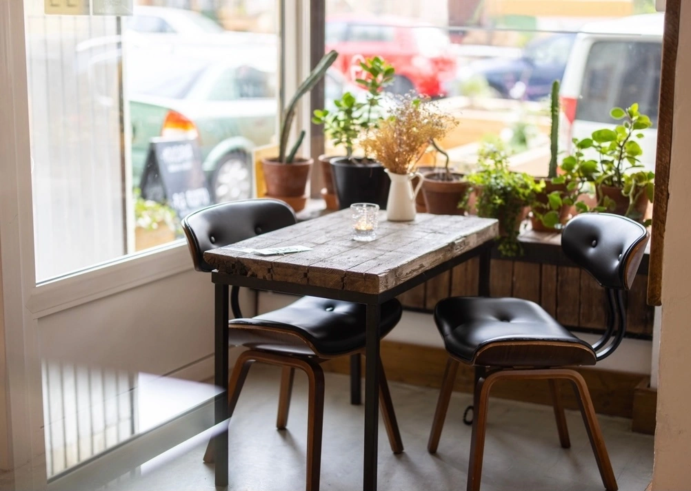 KleinMein Coffee & Coworking - Image 1