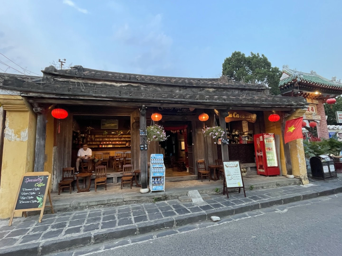 CACA Coffee & Tea - Image 1