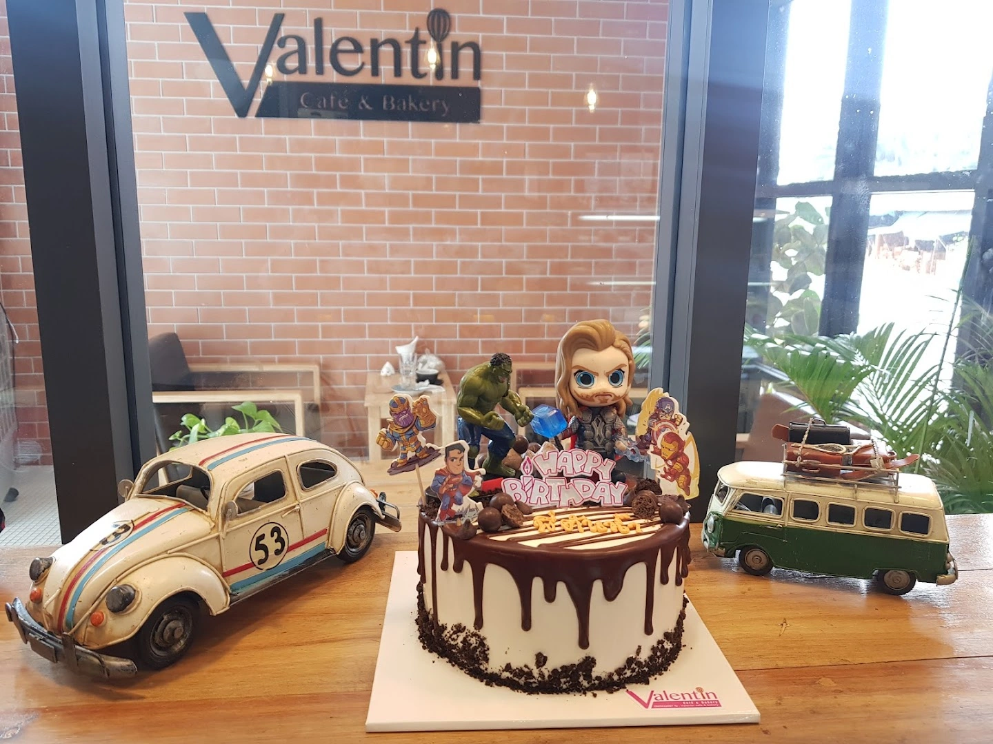Valentin Cafe & Bakery - Image 1