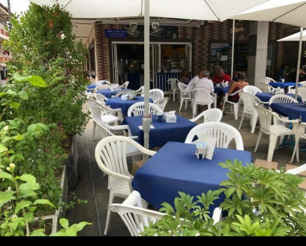 Cafe Lavazza Lukkan Mansion - Image 1