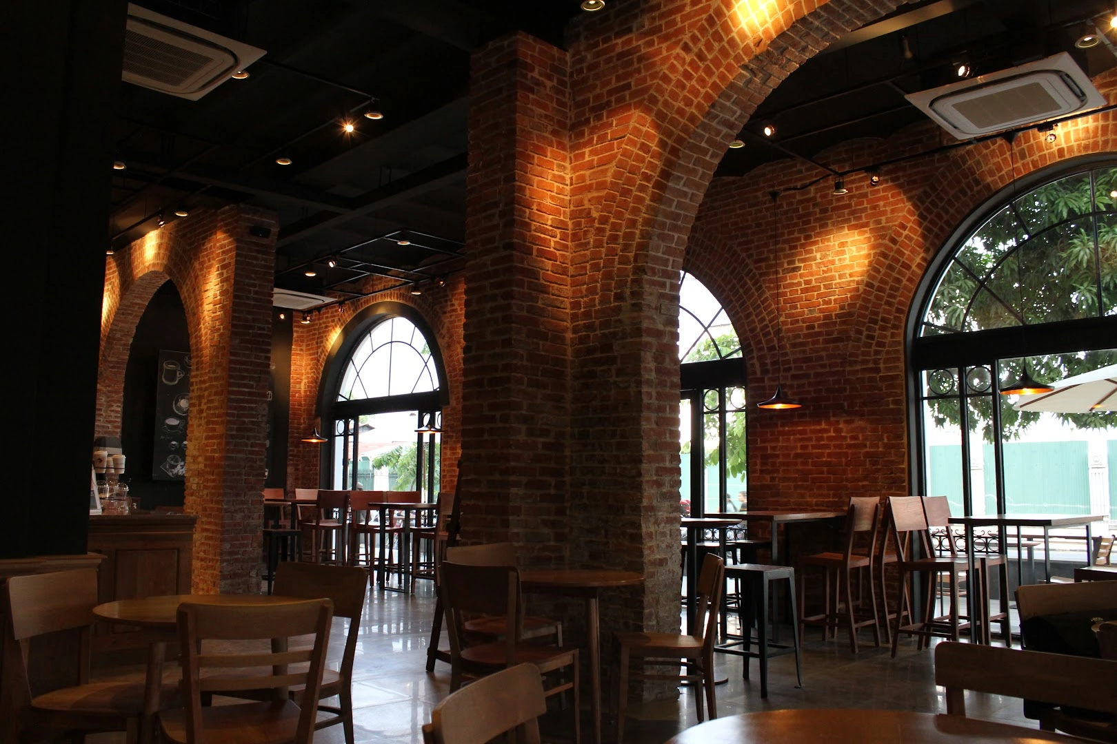BROWN Coffee | Riverside - Image 1