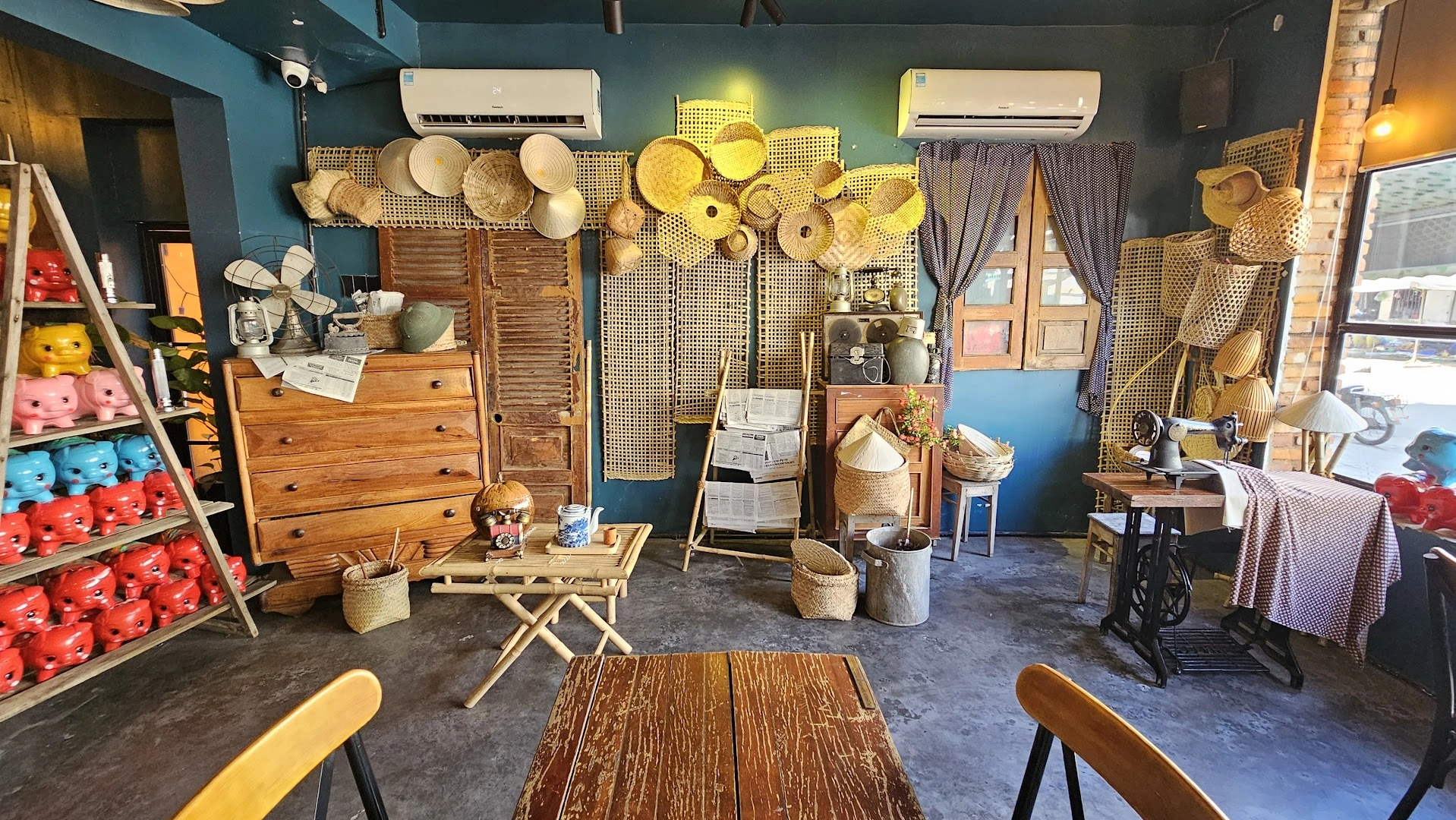Tous Les Temps Tea & Coffee - Image 1