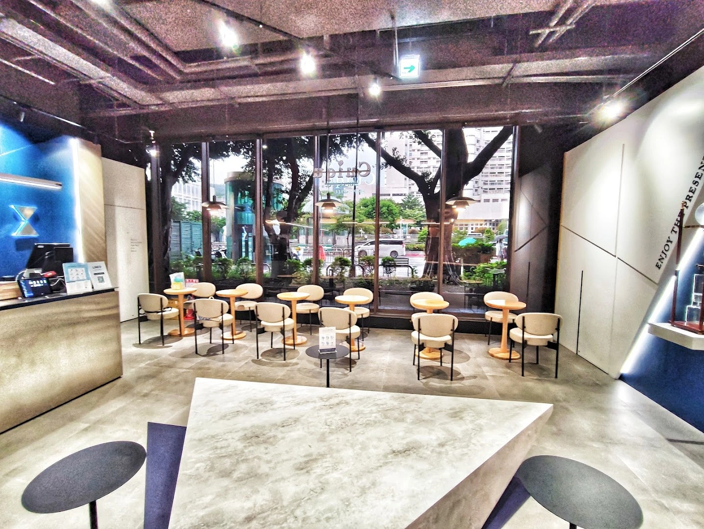 Cuiqu Coffee奎克咖啡 台北石牌店 - Image 1