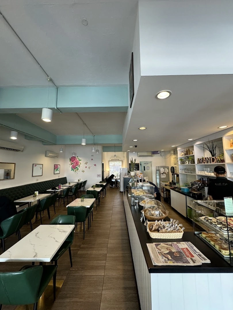 Aranda Cafe feat. The Kitchen Of Jasmine - Image 1