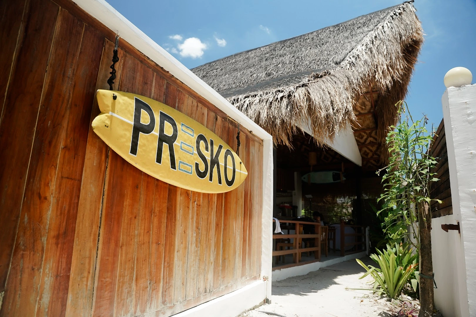 Takam Cafe & Bistro - Image 1