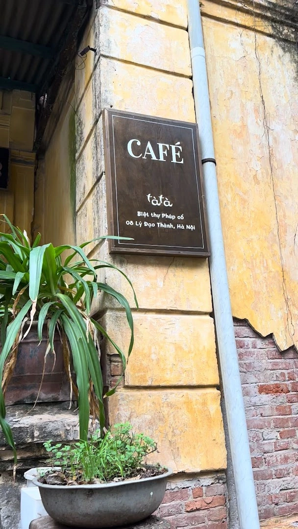 tà tà cafe - Image 1