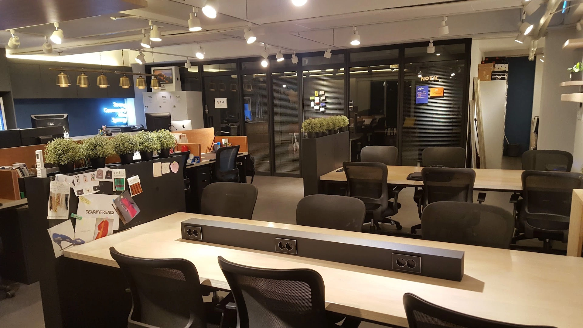 프리스타일 코워킹 스페이스 (Freestyle Co-working Space) - Image 1
