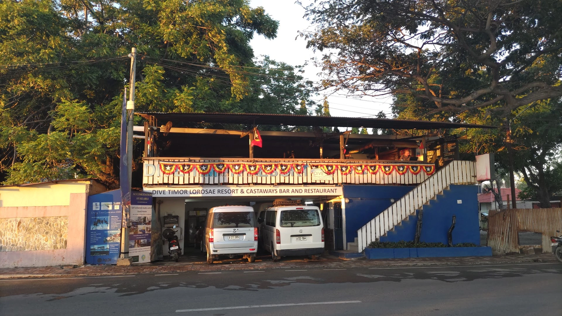 Castaway Bar and Restaurant - Image 1