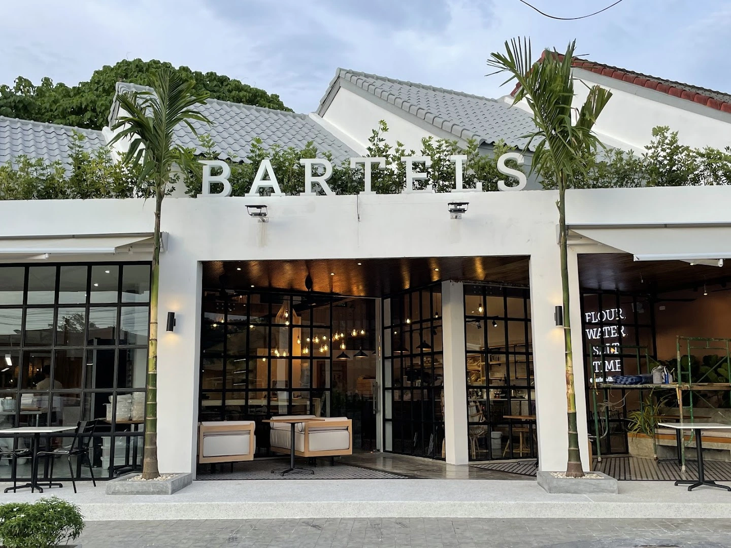 BARTELS Bang Tao - Sourdough Sandwiches, Coffee & Juicery - Image 1