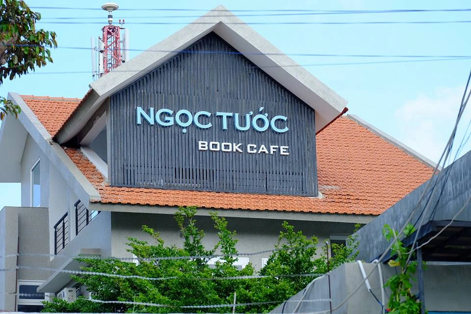Ngọc Tước Book Cafe - Image 1