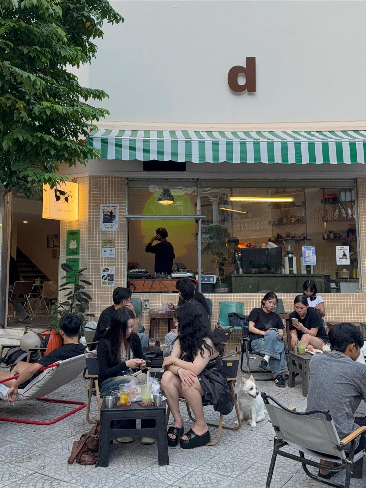 D Coffee - Image 1