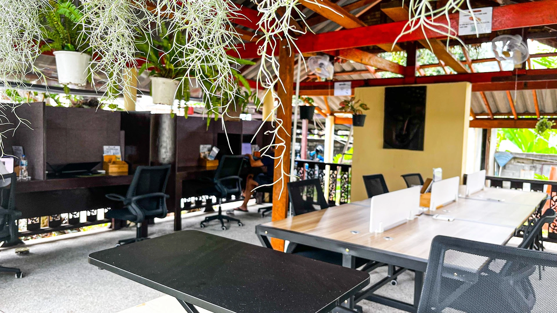 Organic Coworking Club - Amy Village - Image 1