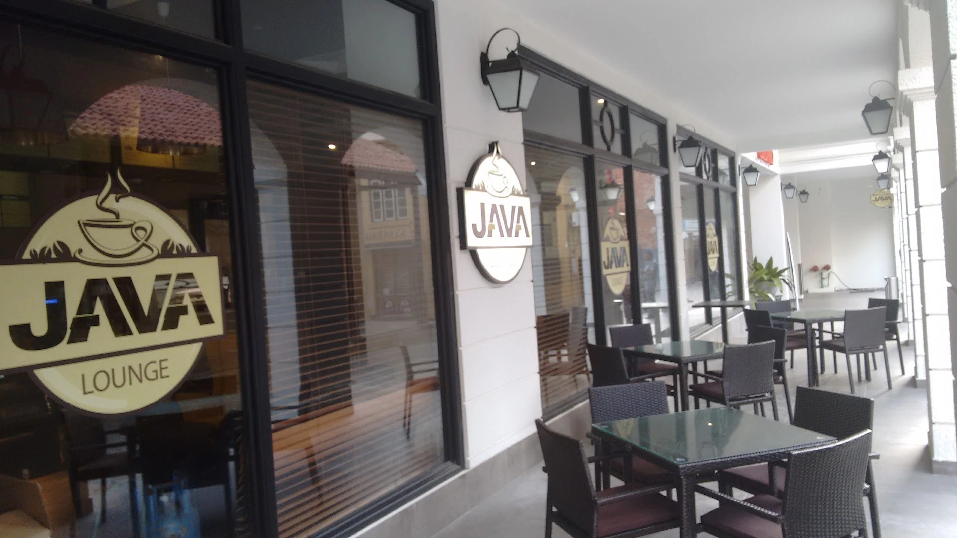 Java Lounge - Fort - Image 1