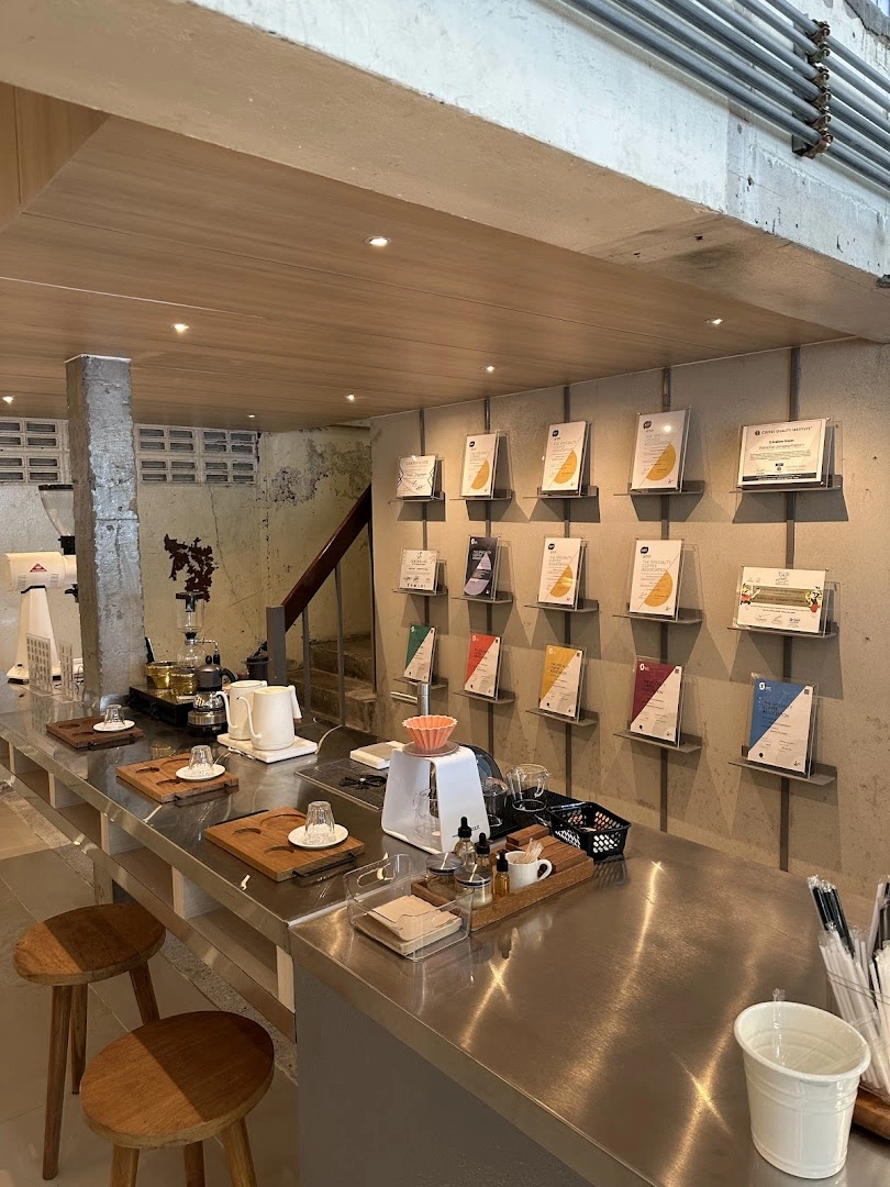 Fernpresso Flagship Store at Suandok - Image 1