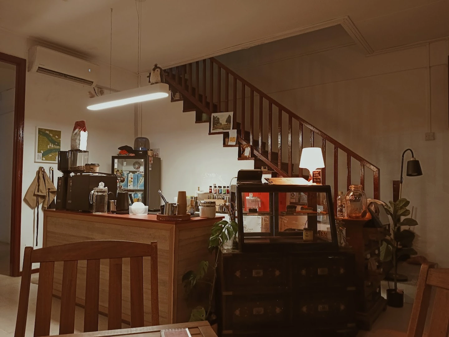 Poursha Cafe - Image 1