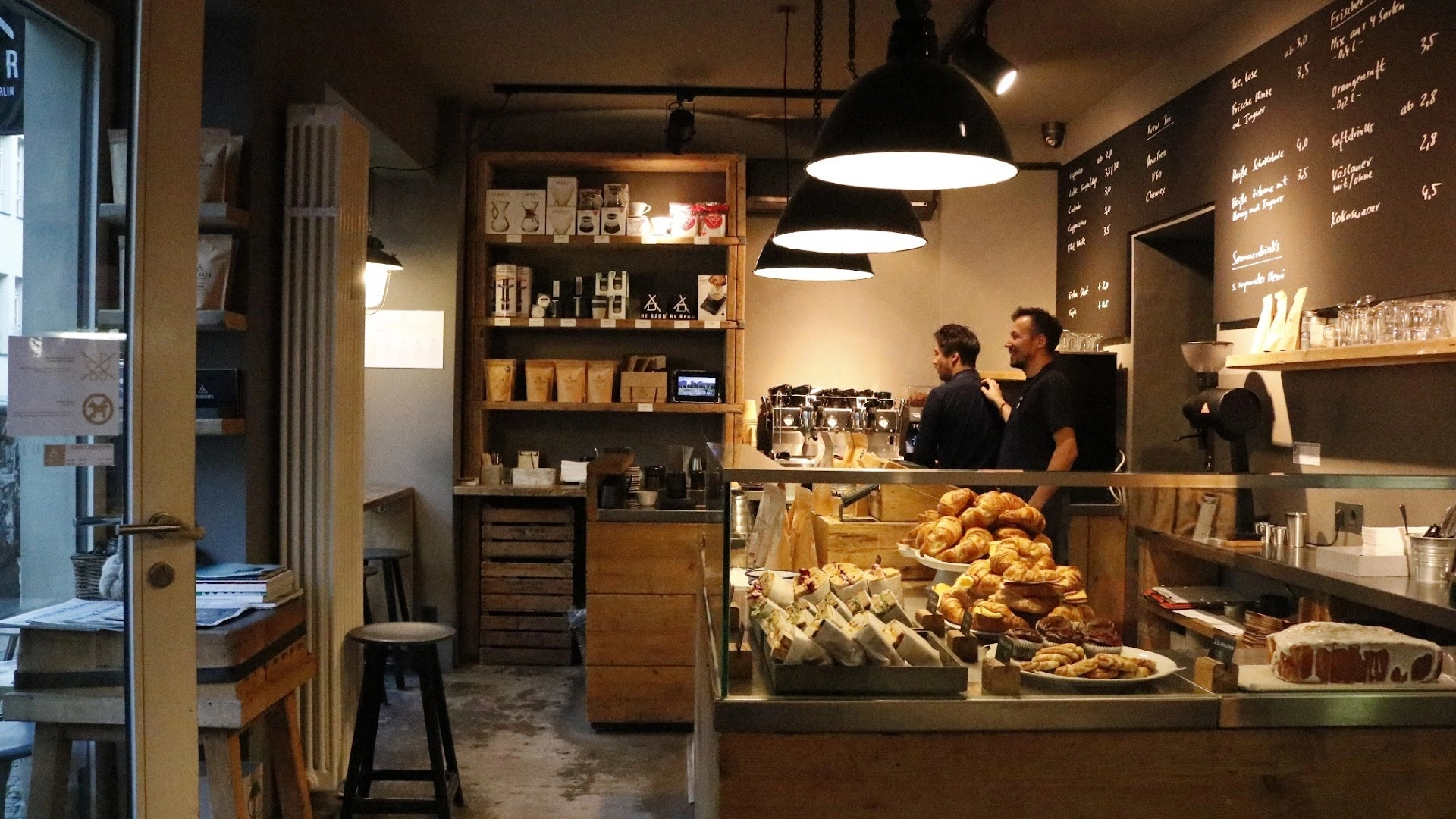 The Barn Café Neukölln - Image 1