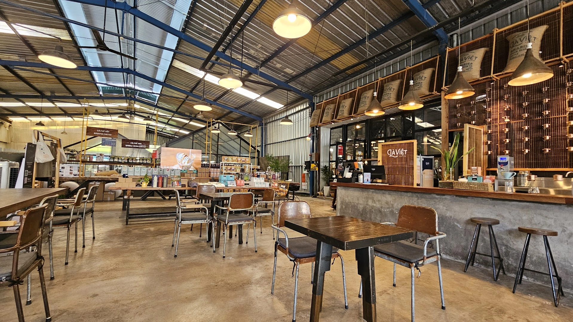 La Viet Coffee - Image 1