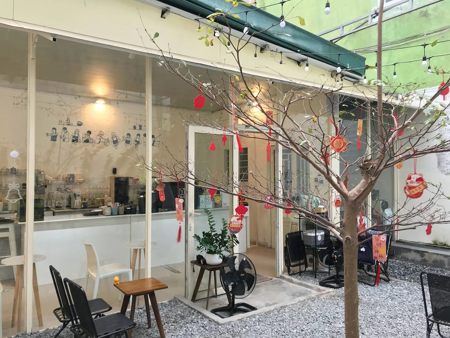 Ý Là Cafe Signature - Image 1