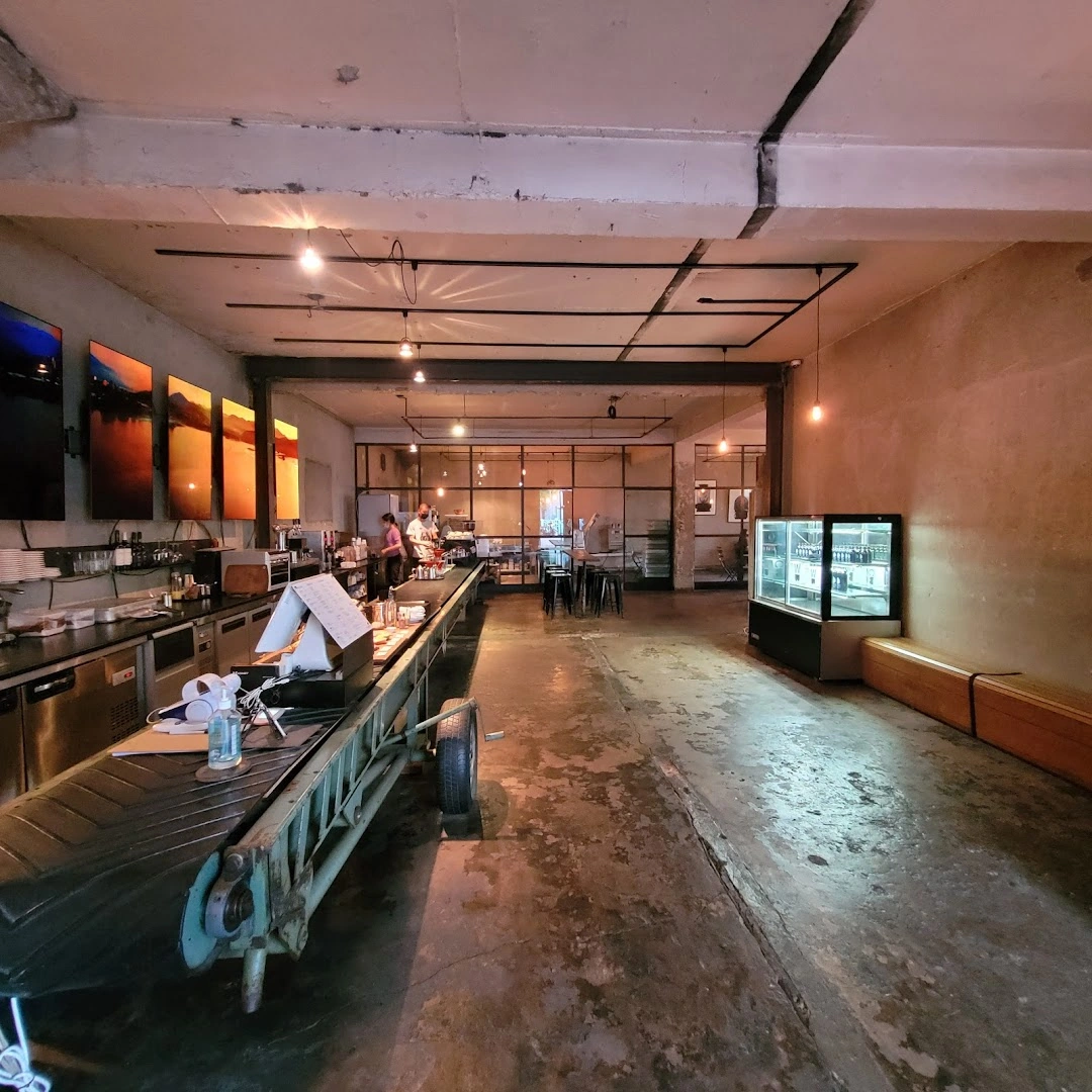 Anthracite Coffee Hapjeong. - Image 1